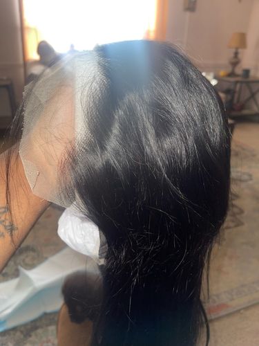 Customer photo review of Melting! Straight Swiss HD Undetectable Lace 13x4 Lace Frontal Wig