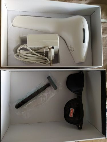 Customer photo review of 900000 Flashes Laser Epilator Permanent IPL Laser Hair Removal