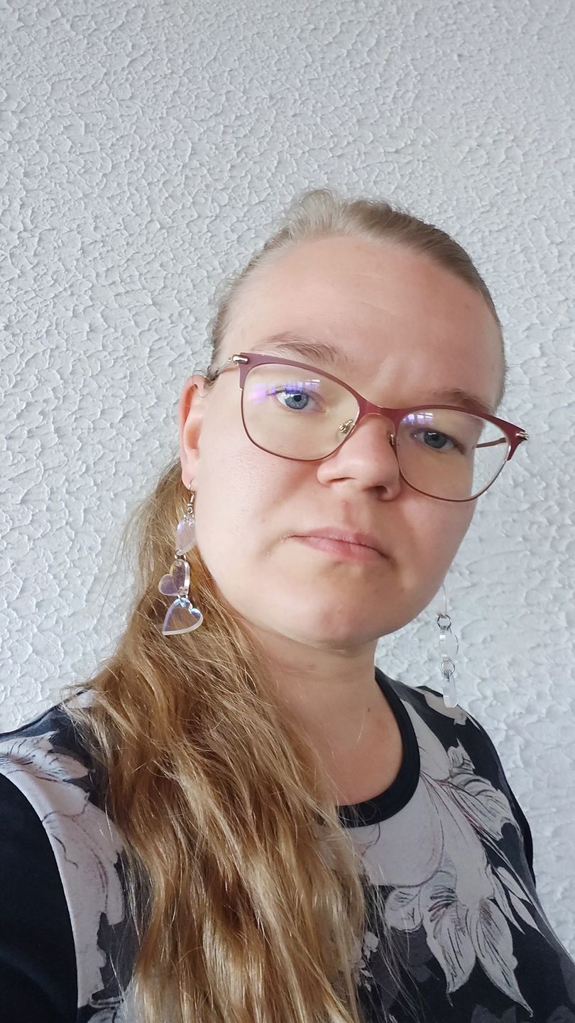 Customer photo review of Triple Love Yksivärinen