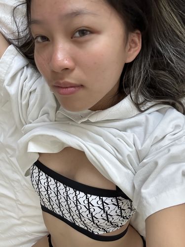 Customer photo review of Shocked Kristin - hazel
