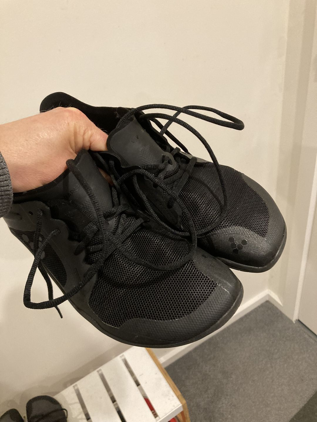 Customer photo review of Vivobarefoot Primus Lite III Mens Obsidian