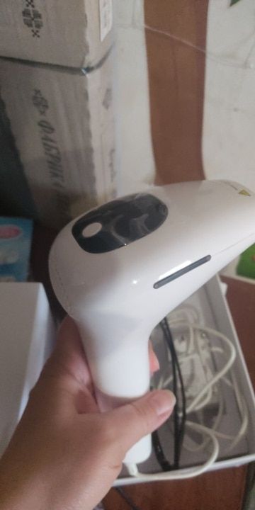 Customer photo review of 900000 Flashes Laser Epilator Permanent IPL Laser Hair Removal
