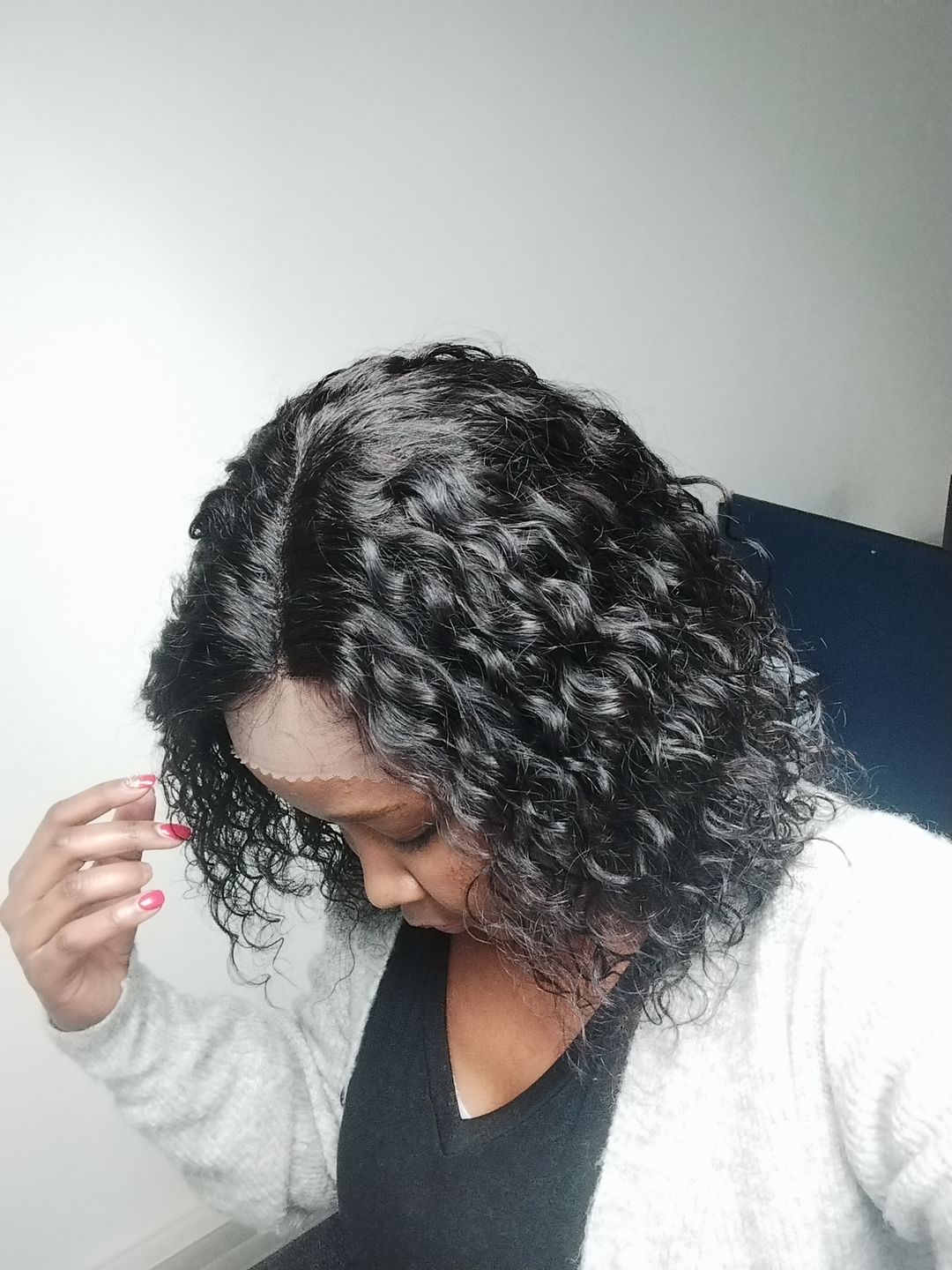 Customer photo review of Gluless Lace Frontal Side Part Curly Bob Wig