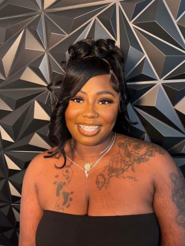 Customer photo review of Melting! Straight Swiss HD Undetectable Lace 13x4 Lace Frontal Wig