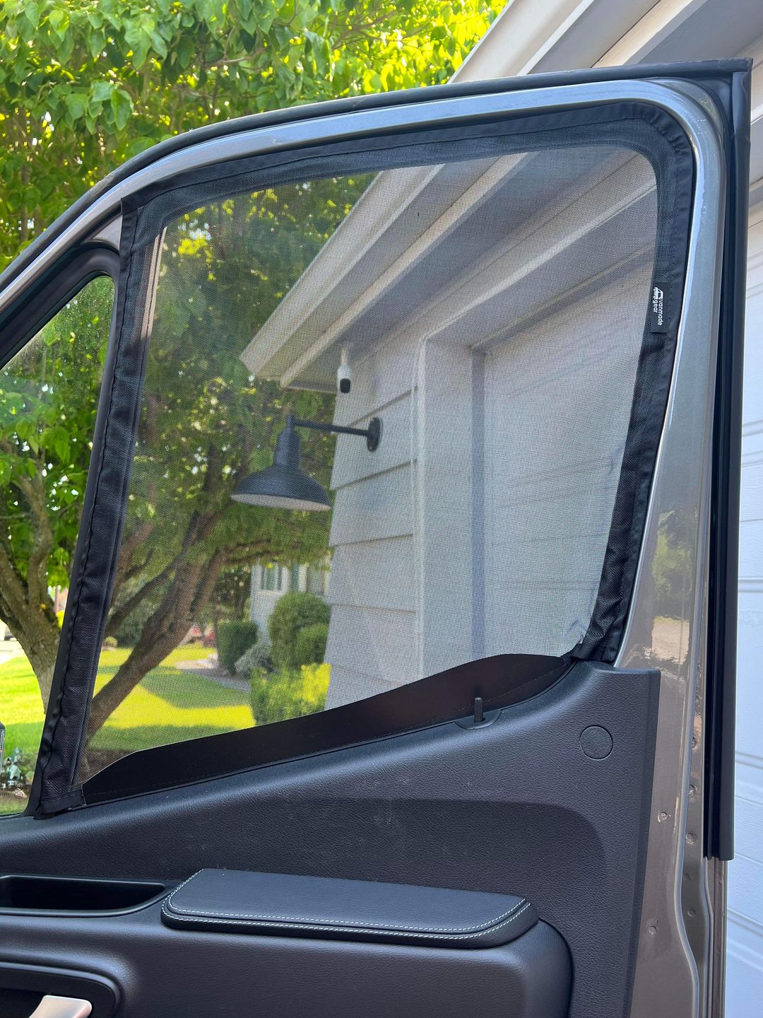 Customer photo review of Sprinter 2019+ - Front Door Mosquito Net (set)