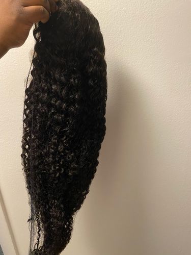Customer photo review of Melting! Curly Swiss HD Undetectable Lace 13x4 Lace Frontal Wig
