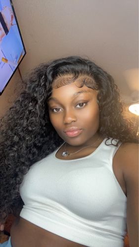 Customer photo review of Melting! Curly Swiss HD Undetectable Lace 13x4 Lace Frontal Wig