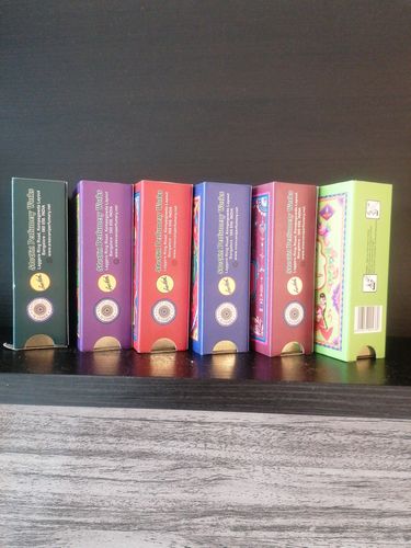 Customer photo review of Conos de inciensos mix de aromas - 5 cajas Golden India
