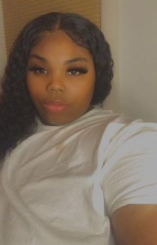 Customer photo review of 4C Edges | Luvwin 180% Density Realistic Afro Kinky Edges Free Parting Undetectable Lace Front Wig | Afro Inspired