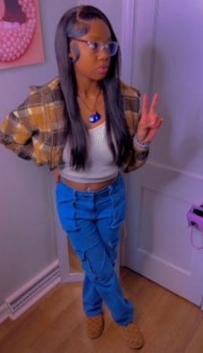 Customer photo review of 4C Edges | Luvwin 180% Density Straight with Yaki Edges Free Parting Undetectable Lace Front Wig | Afro Inspired