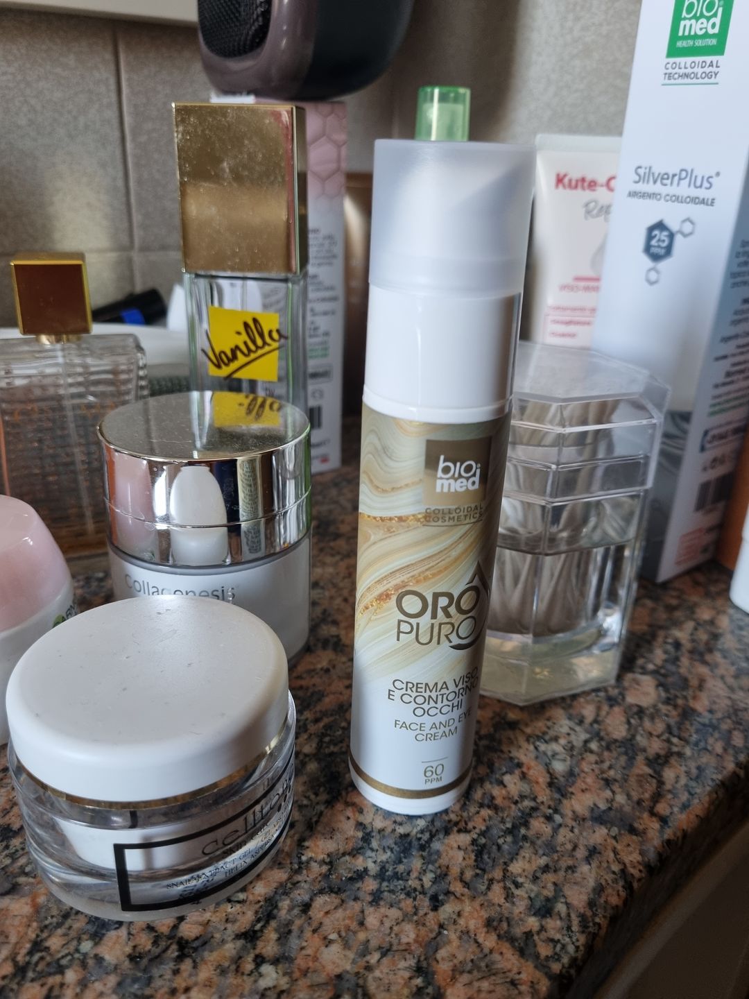 Customer photo review of CREMA VISO E CONTORNO OCCHI RIGENERANTE ALL'ORO COLLOIDALE PURO 60ppm - BIOMED 50ml