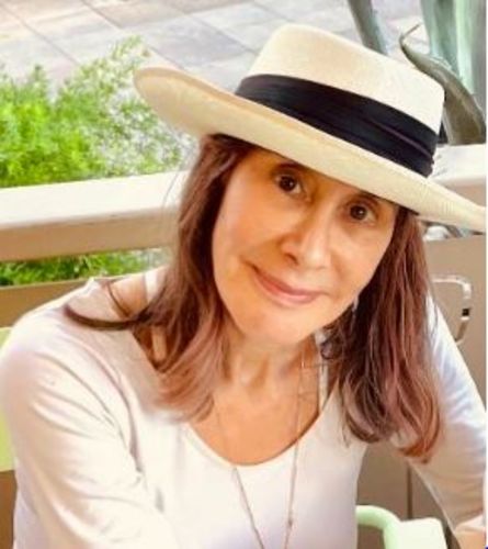 Customer photo review of EvenSkyn® Lumo: Premium Anti-Aging & Skin Tightening Handset