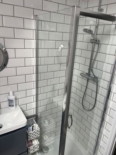 Customer photo review of Lela 700 x 700mm Square Pivot Door Shower Enclosure - Easy Fit - 5mm Glass