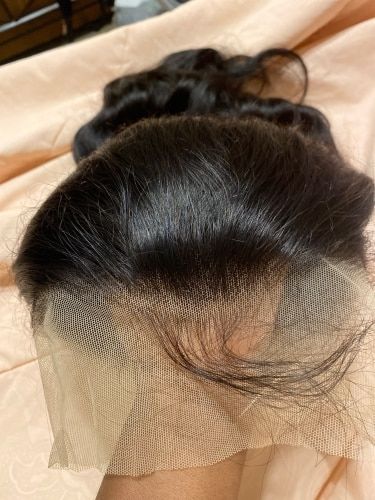 Customer photo review of Melting! Body Wave Swiss HD Undetectable Lace 13x4 Lace Frontal Wig