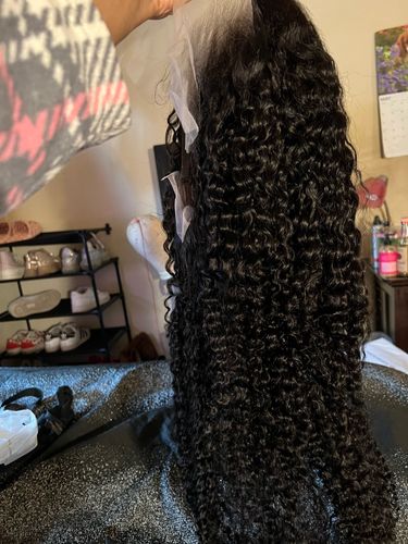 Customer photo review of Melting! Curly Swiss HD Undetectable Lace 13x4 Lace Frontal Wig
