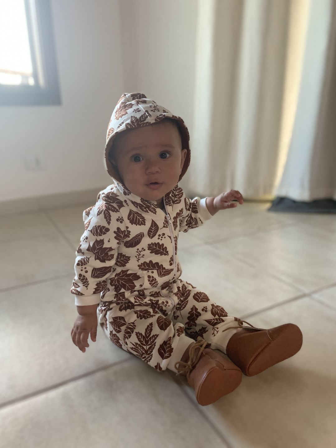 Customer photo review of Macacão Bebê Capuz e Ziper Unissex Moletom Peluciado | Fall
