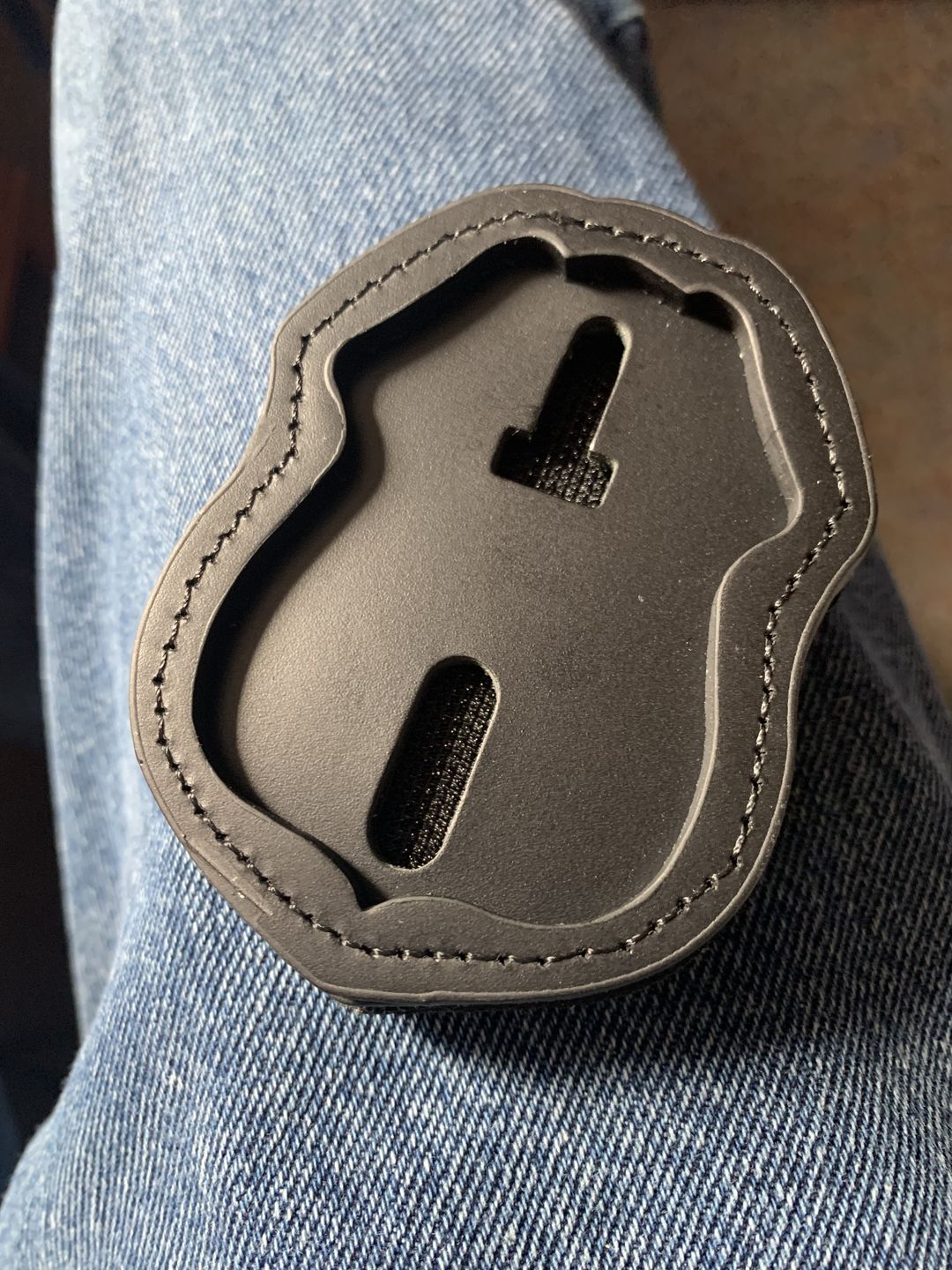 Customer photo review of Genuine Leather Inset Type Holder/ Holster/ Wallet For US Federal Police Badges