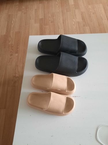 Customer photo review of revitalCare. - Cloud Hausschuhe für schmerzfreie Füße