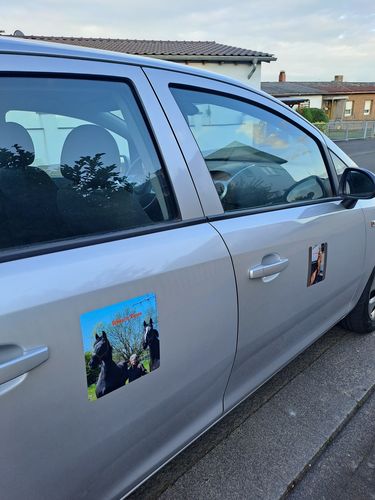 Customer photo review of wetterfester Aufkleber mit Foto & Wunschtext (Quadrat)