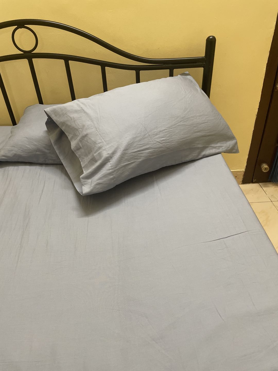 Customer photo review of Flo Super Soft Bedsheet