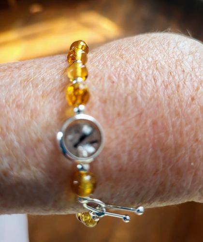Customer photo review of Bracelet Anti-Allergie en Ambre de Birmanie | Argent 925