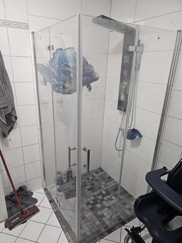 Customer photo review of SONNI Duschkabine Eckeinstieg 180° Falttür ESG Glastür 80-120cm Höhe 195cm Quadratisch