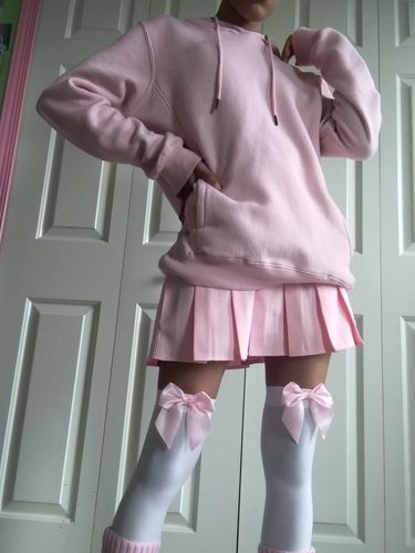 Customer photo review of CHER Girly Pure Color Pleated Tennis Skirt