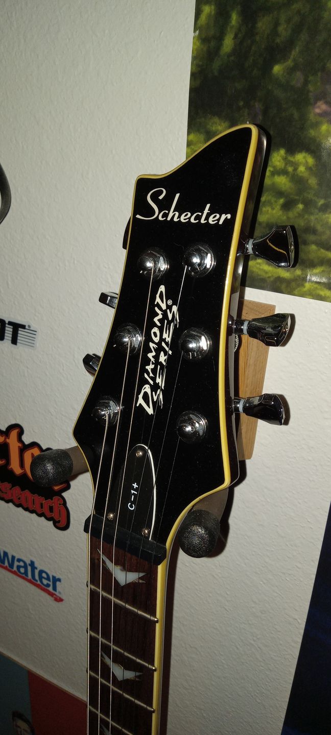 Customer photo review of Guitar Tuner Upgrade Kit for 3+3 Headstocks (10mm Post Holes)
