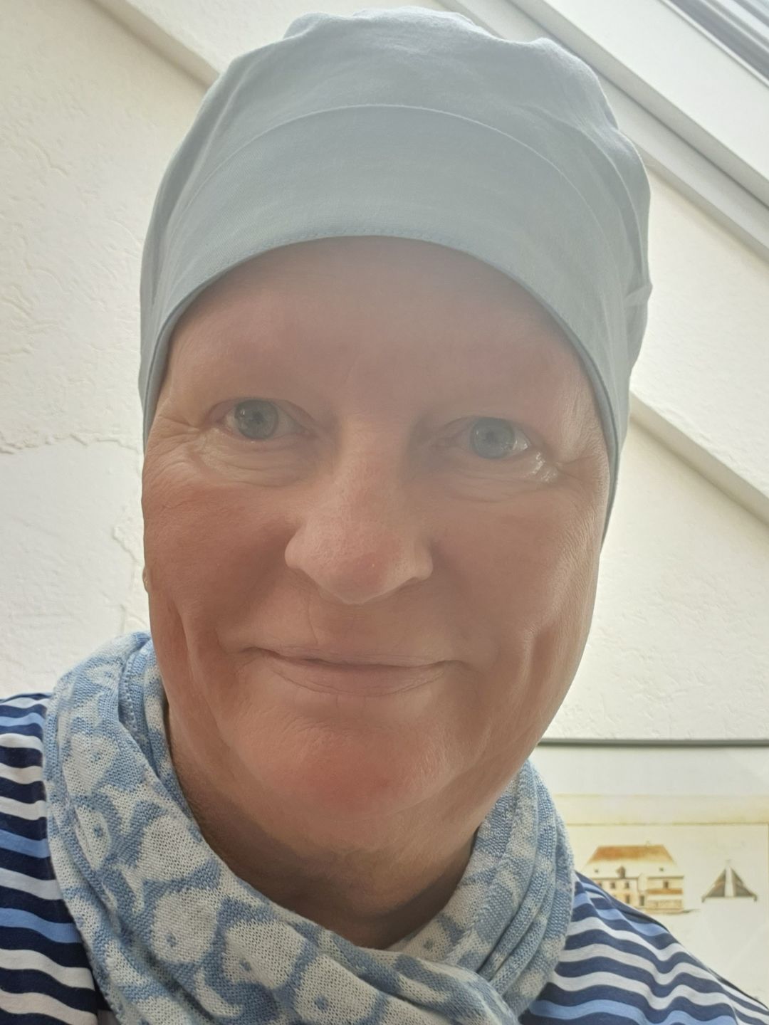 Customer photo review of Anpassbare OP Haube Aquamarinblau