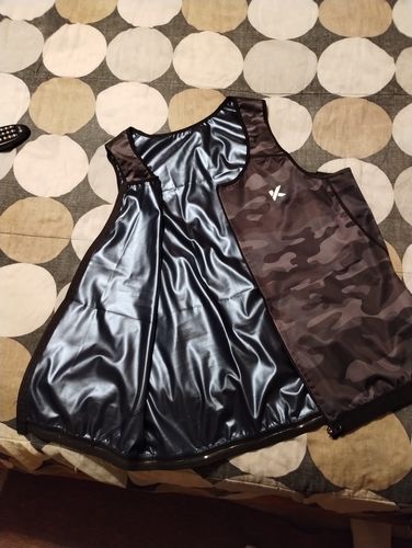 Customer photo review of Men's Zipper Heat Trapping Sweat Vest