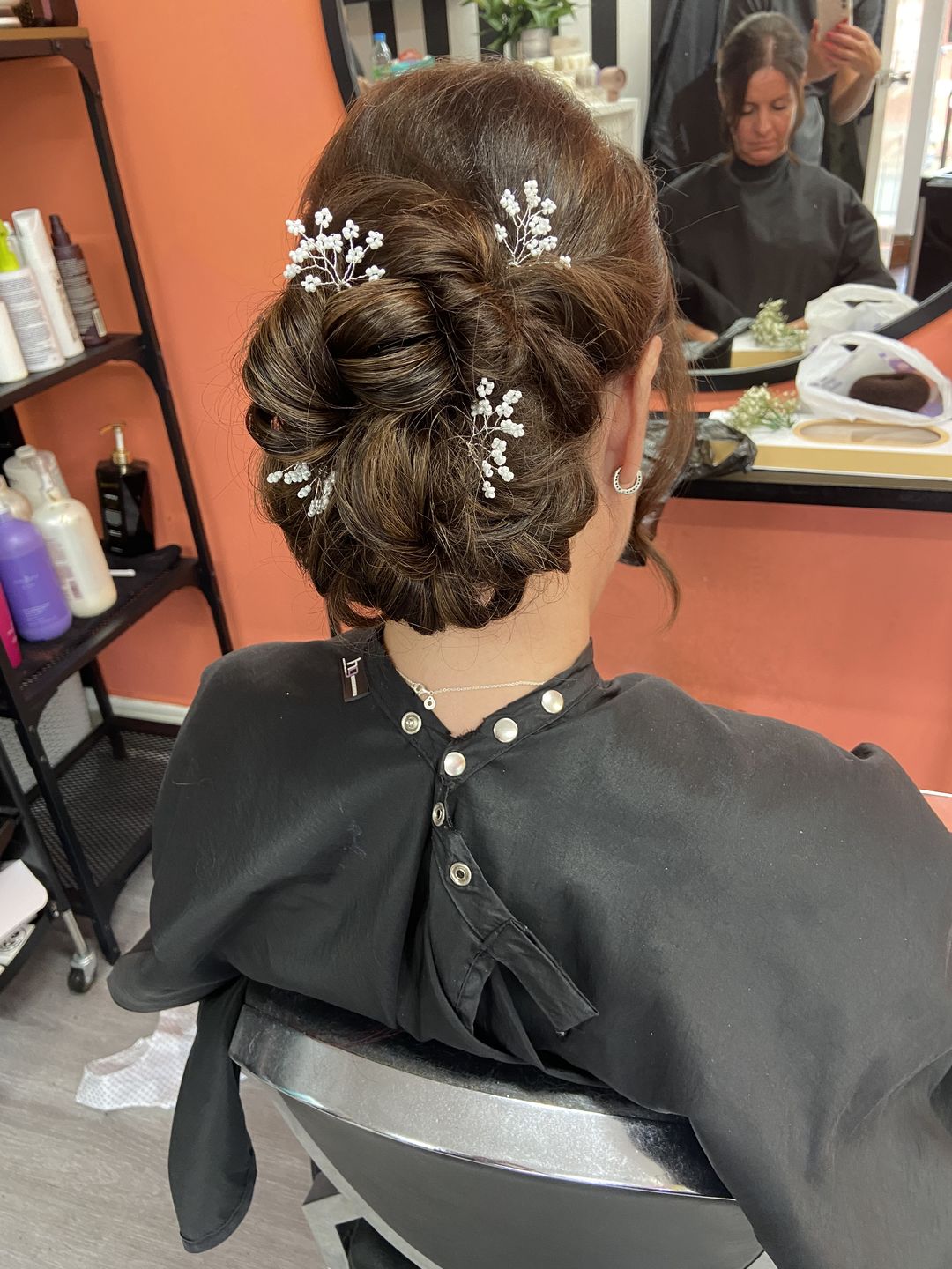 Customer photo review of 18" Seamless Five Piece Clip-in Human Hair Extension (105g)