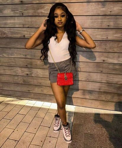 Customer photo review of Melting! Glueless Body Wave Swiss HD Undetectable Lace 5x5 HD Lace Closure Wig