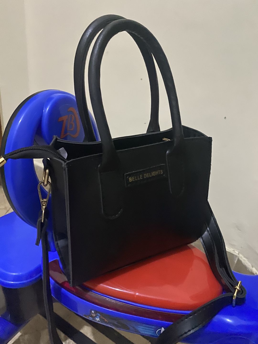 Customer photo review of Black Hudson Crossbody Bag