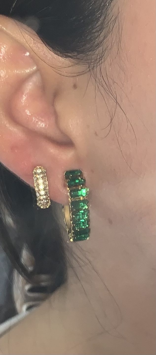 Customer photo review of Aretes Bling