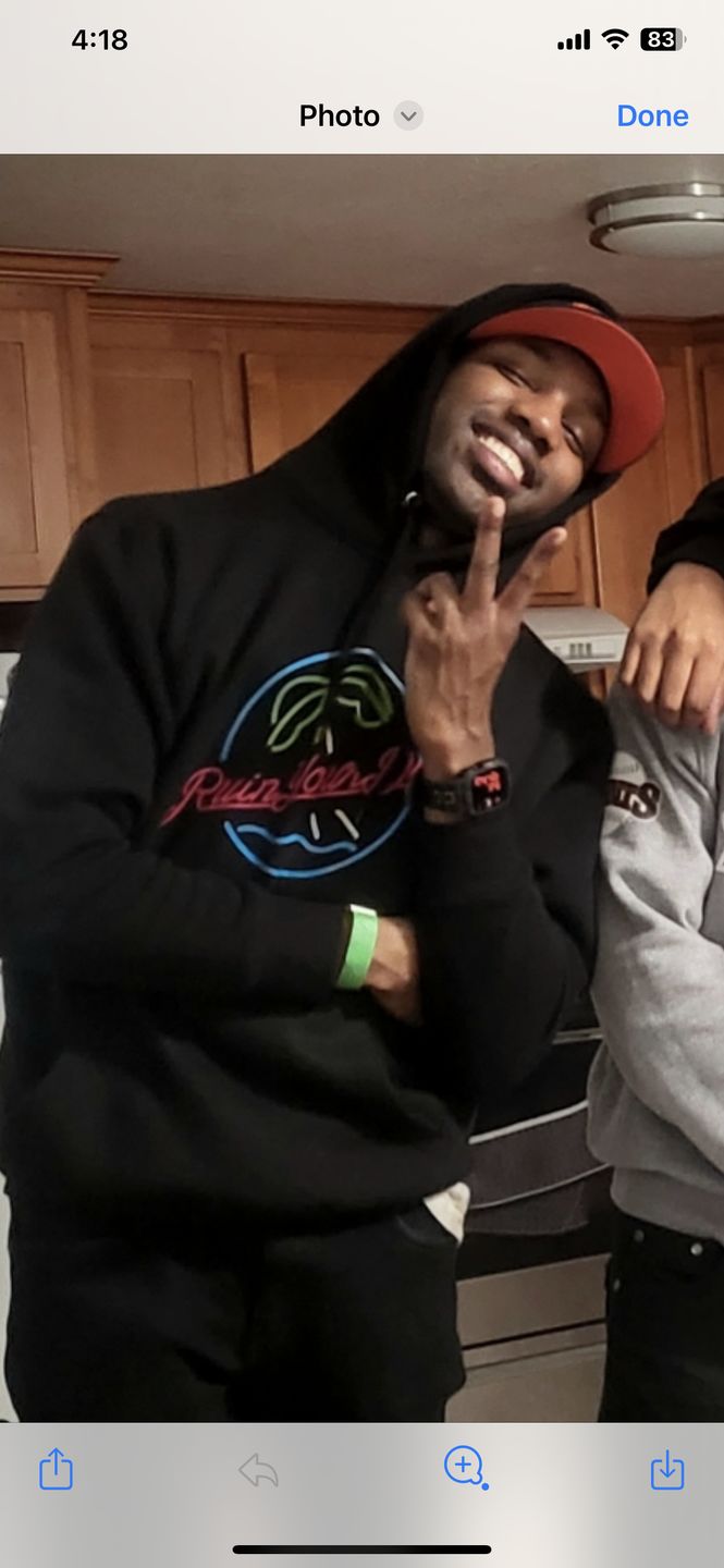 Customer photo review of RYD Premium Pullover Hoodie - Black