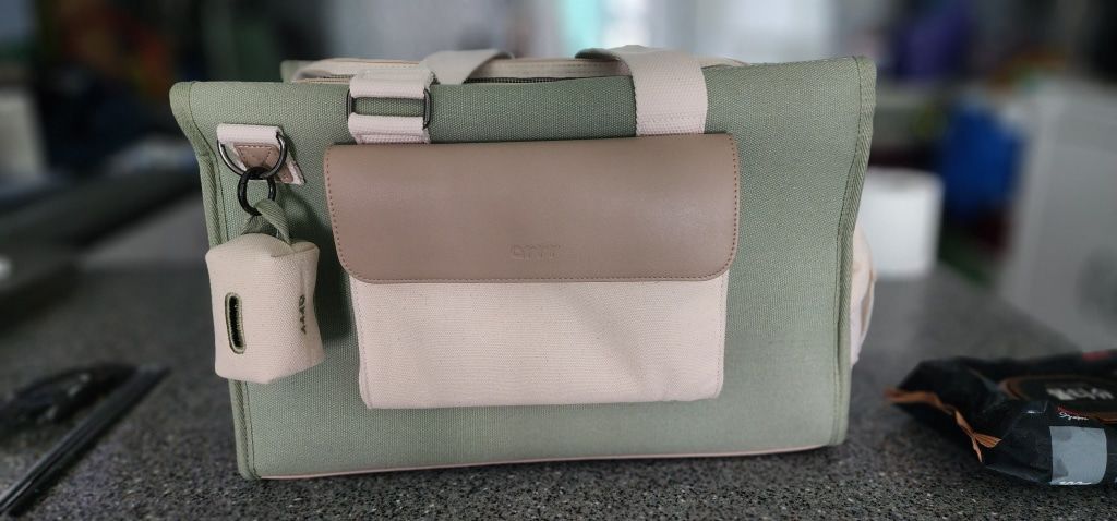 Customer photo review of Sunday Pet Bag
