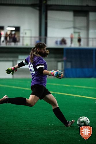 Customer photo review of Duenna Match Glove