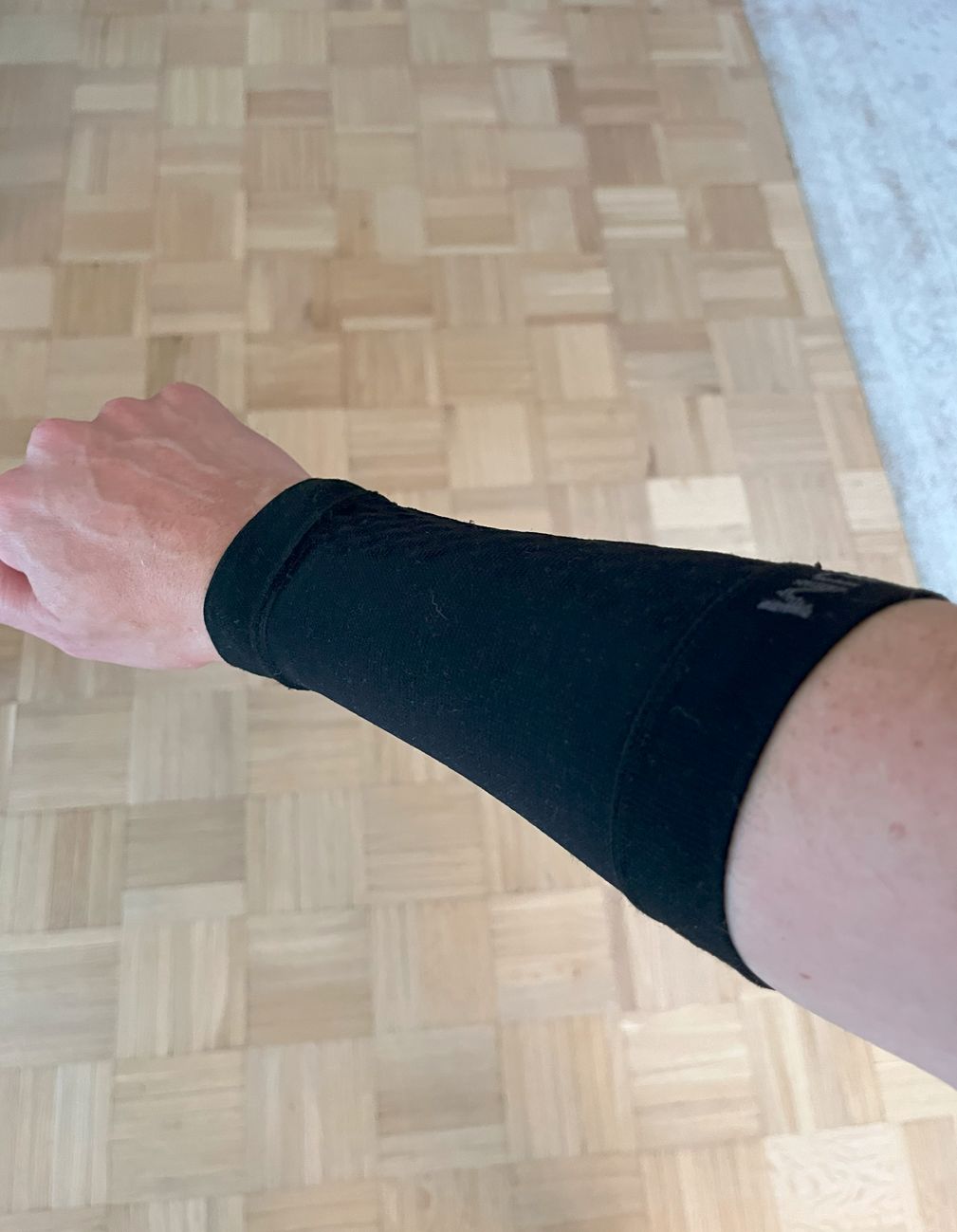Customer photo review of eXtend High – Kompressiorannetuki - Musta - x1