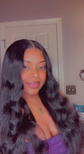 Customer photo review of Melting! Glueless Body Wave Swiss HD Undetectable Lace 5x5 HD Lace Closure Wig
