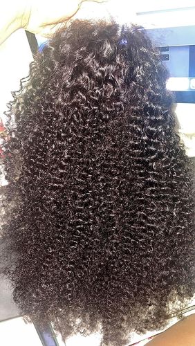 Customer photo review of Melting! Glueless Curly Swiss HD Undetectable Lace 5x5 HD Lace Closure Wig
