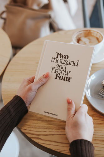 Customer photo review of 2025 Weekly Diary