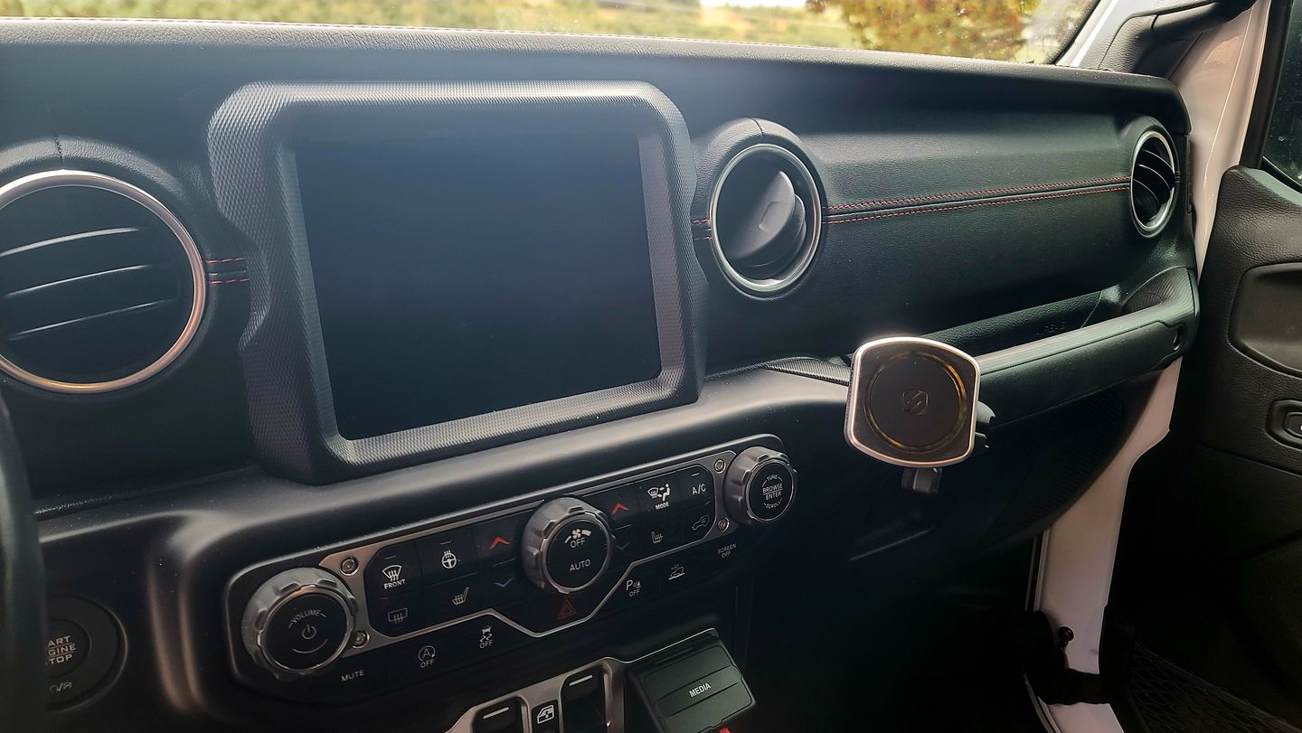 Customer photo review of Gladiator JT Grab Bar Ball Mount