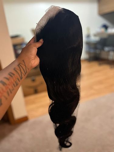Customer photo review of Melting! Glueless Body Wave Swiss HD Undetectable Lace 5x5 HD Lace Closure Wig