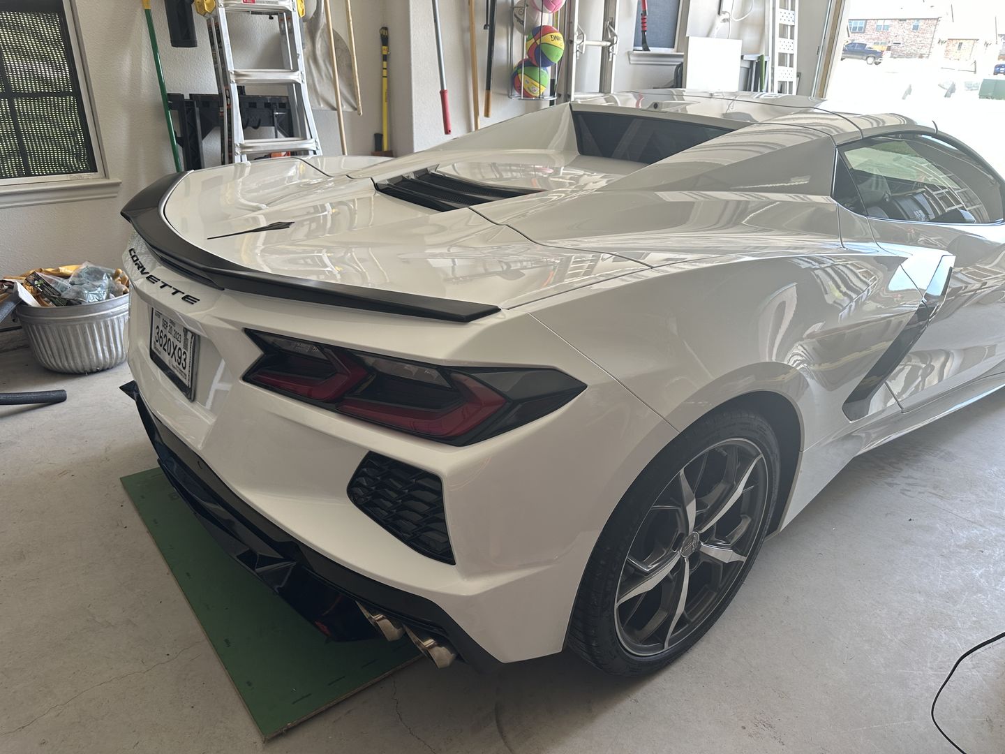Customer photo review of Chevrolet Corvette C8 Low Profile Rear Lid Wing Spoiler