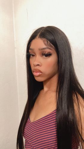 Customer photo review of What Lace?! Up To 50 Inches High Density Perfect Undetectable Swiss HD Transparent Lace Frontal Straight Wig