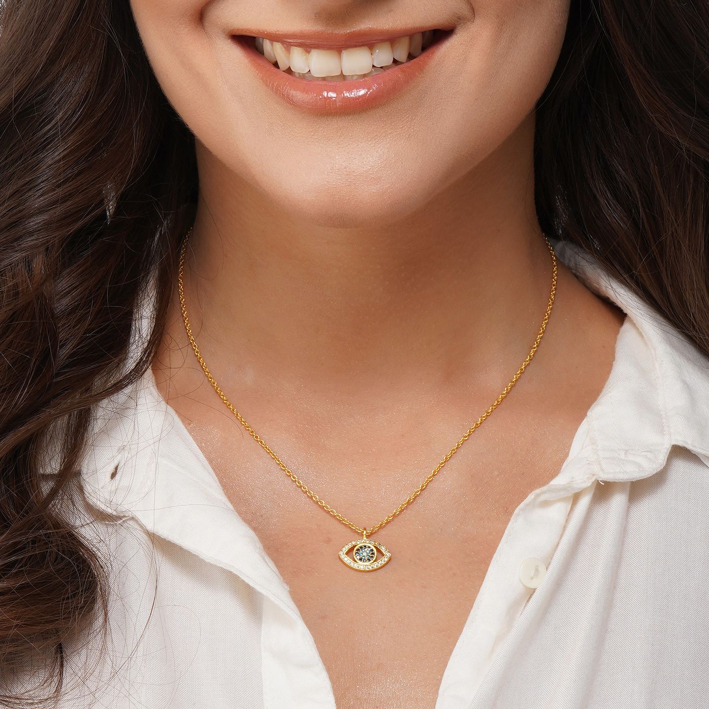 Customer photo review of Sparkling Evil Eye Necklace