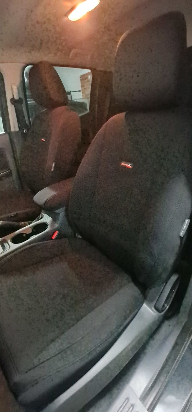 Customer photo review of Ford Ranger Dual Cab (06.2015-On)- Sharkskin PLUS Seat Covers