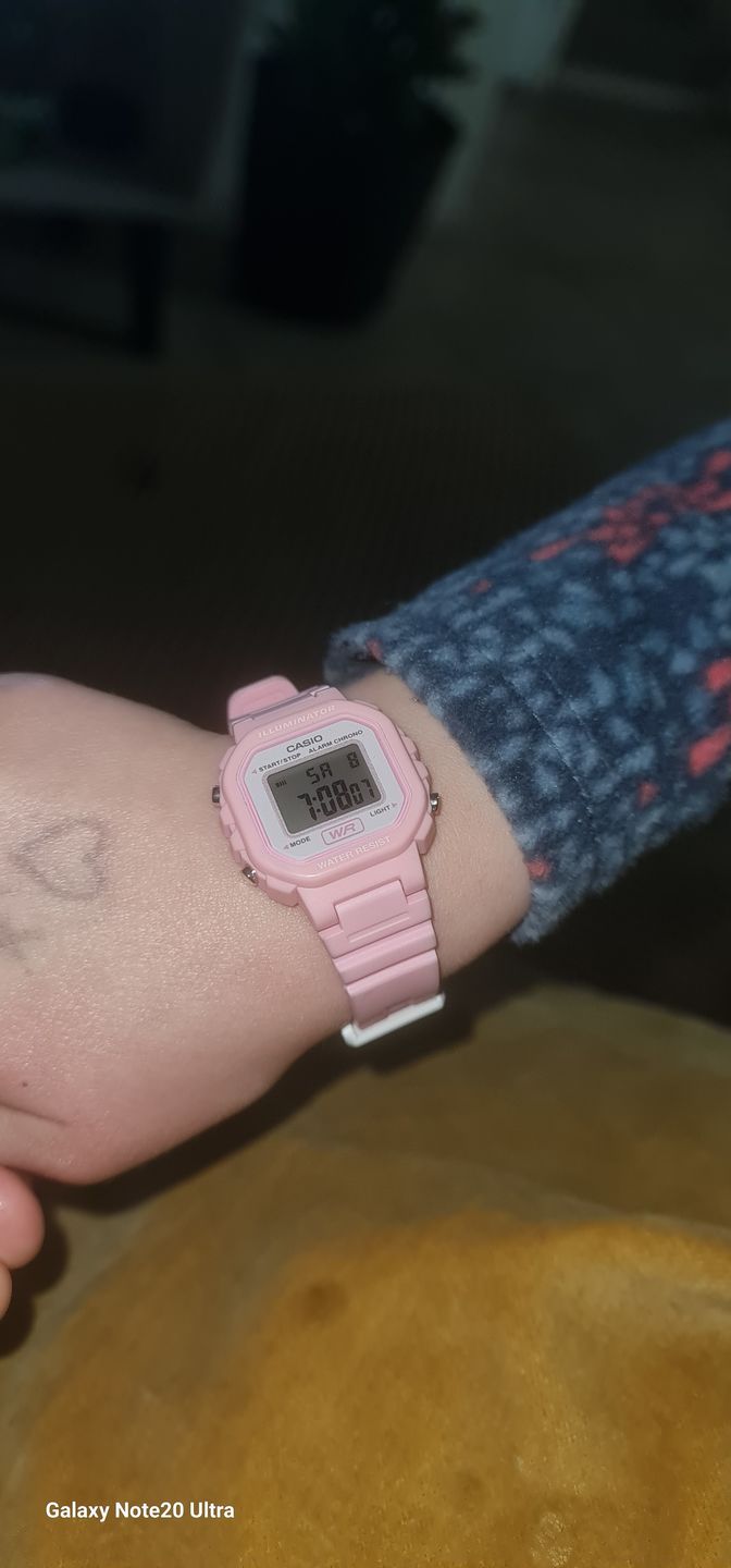 Customer photo review of Reloj Casio Vintage LA-20WH-4A1DF Rosado