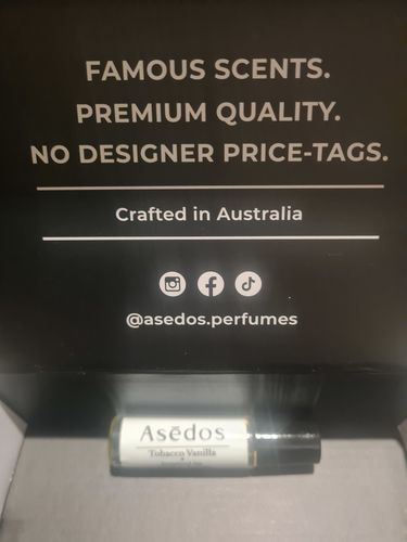Customer photo review of TOBACCO VANILLA PERFUME OIL