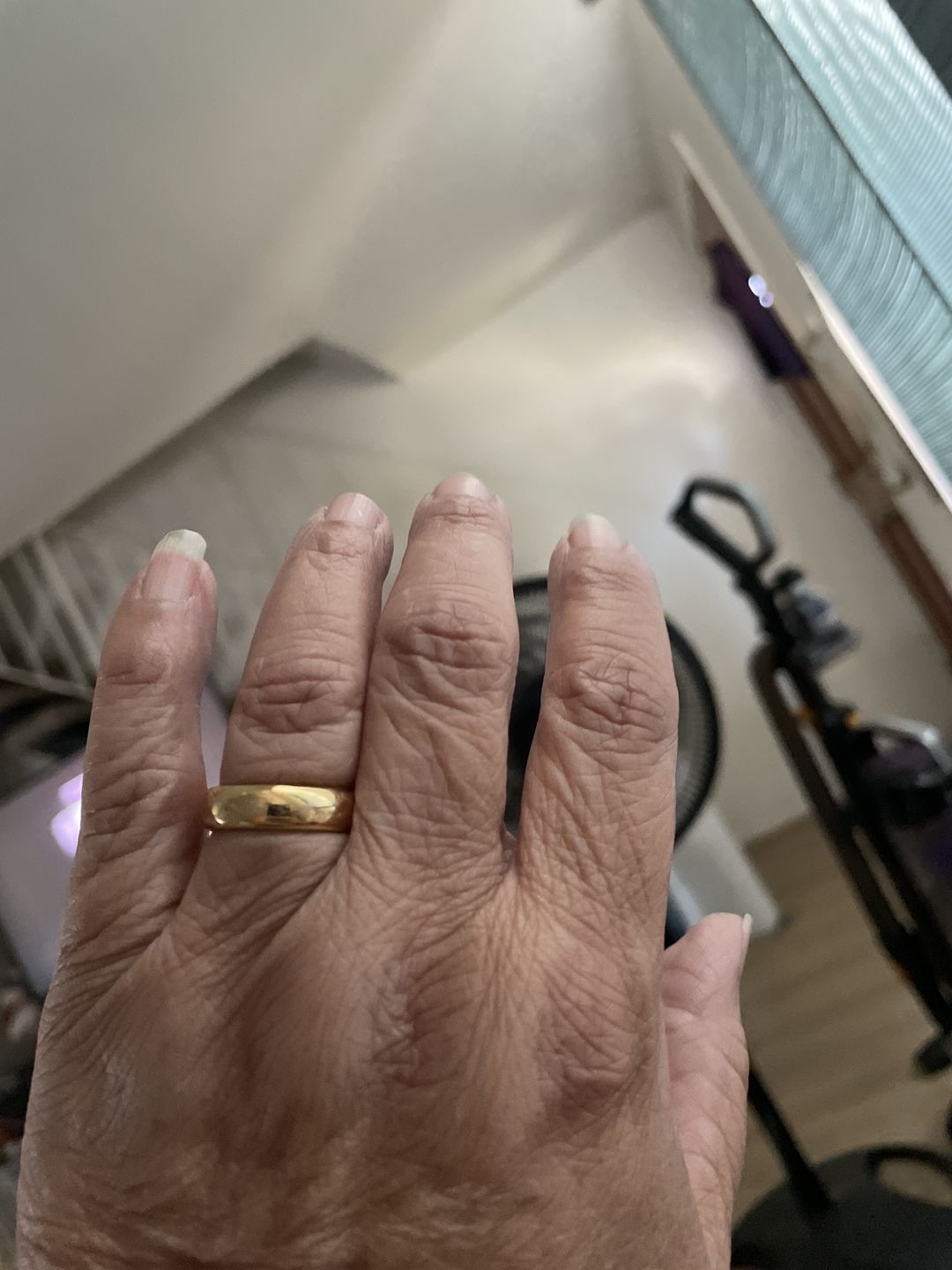 Customer photo review of High Polished Classic Comfort Fit Wedding Band